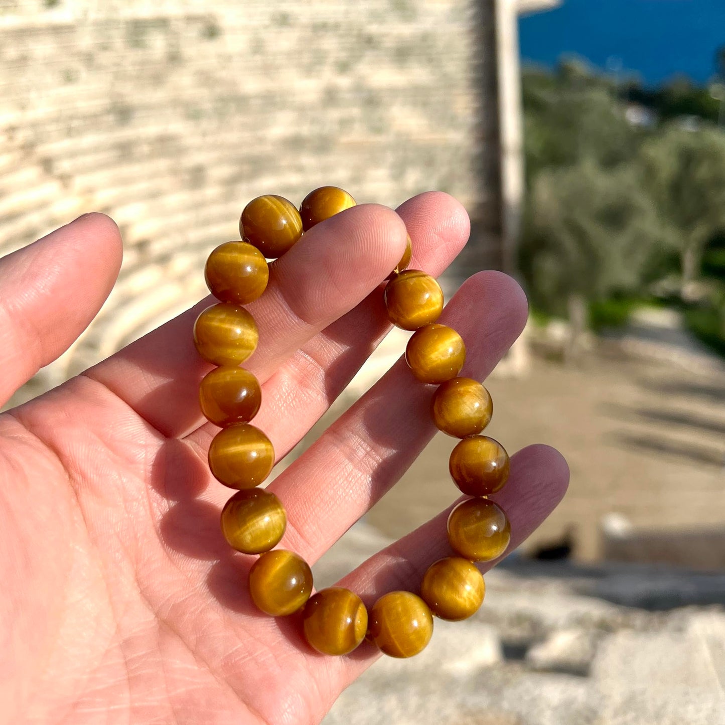 ILLUMINIA Natural AAA Grade Crystal Gemstone Beaded Bracelet | Healing Energy Charged Quartz Stone Bead | Stretch String Bracelet for Women Men Unisex