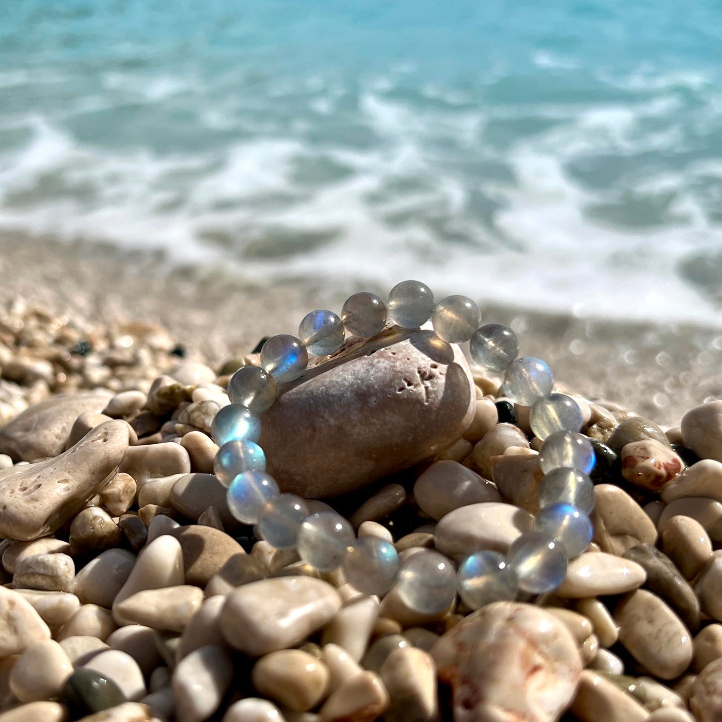 ILLUMINIA Natural AAA Grade Crystal Gemstone Beaded Bracelet | Healing Energy Charged Quartz Stone Bead | Stretch String Bracelet for Women Men Unisex