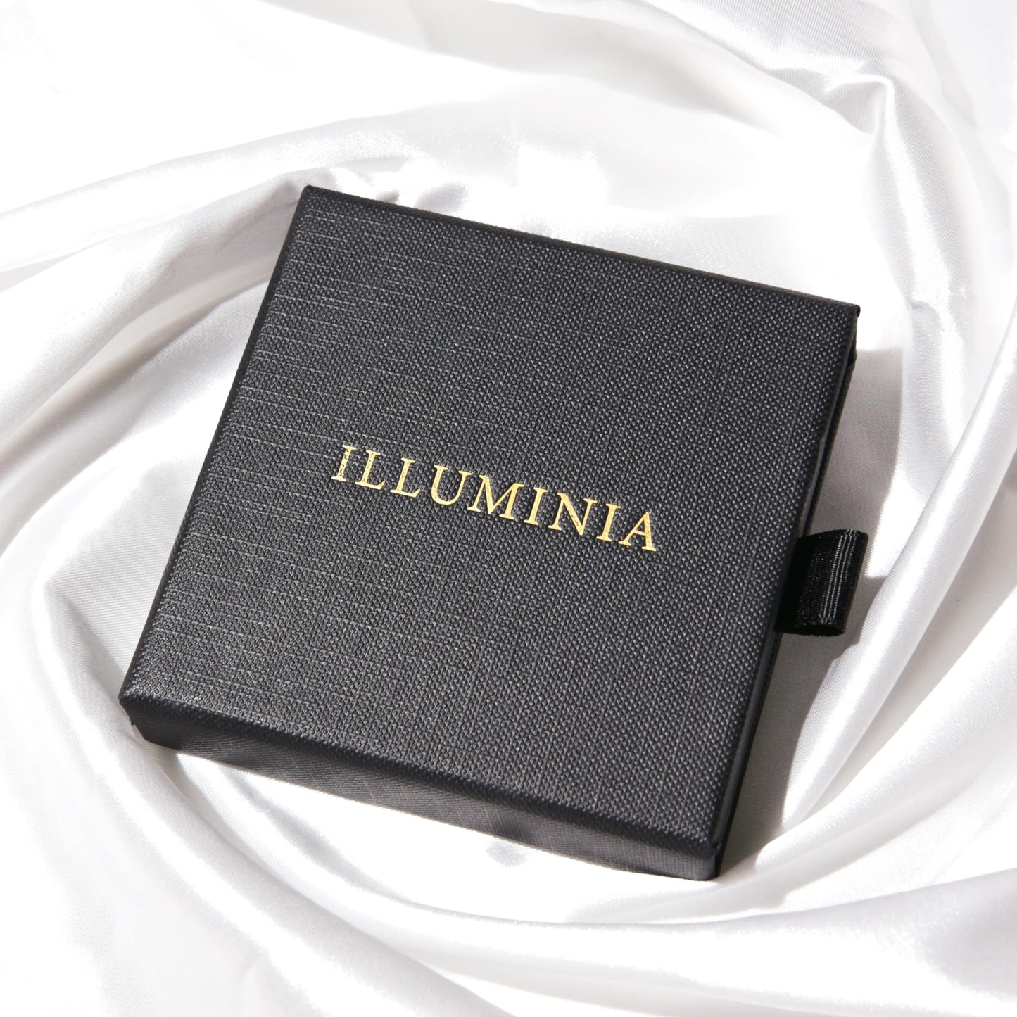 ILLUMINIA Natural AAA Grade Crystal Gemstone Beaded Bracelet | Healing Energy Charged Quartz Stone Bead | Stretch String Bracelet for Women Men Unisex